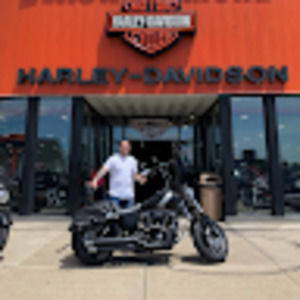 Meet your Posher, Gregory